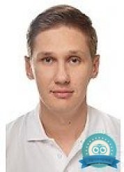 Стоматолог-имплантолог, челюстно-лицевой хирург Бунгов Владимир Владимирович