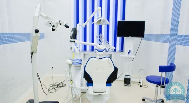 Семейная Стоматология на Комендантской площади