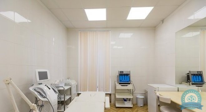 Медицинский центр ЛИКС на Ропшинской
